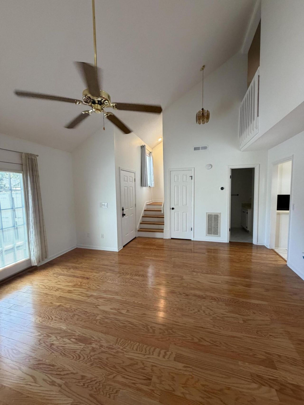 35 Maplecrest Drive Photo 12