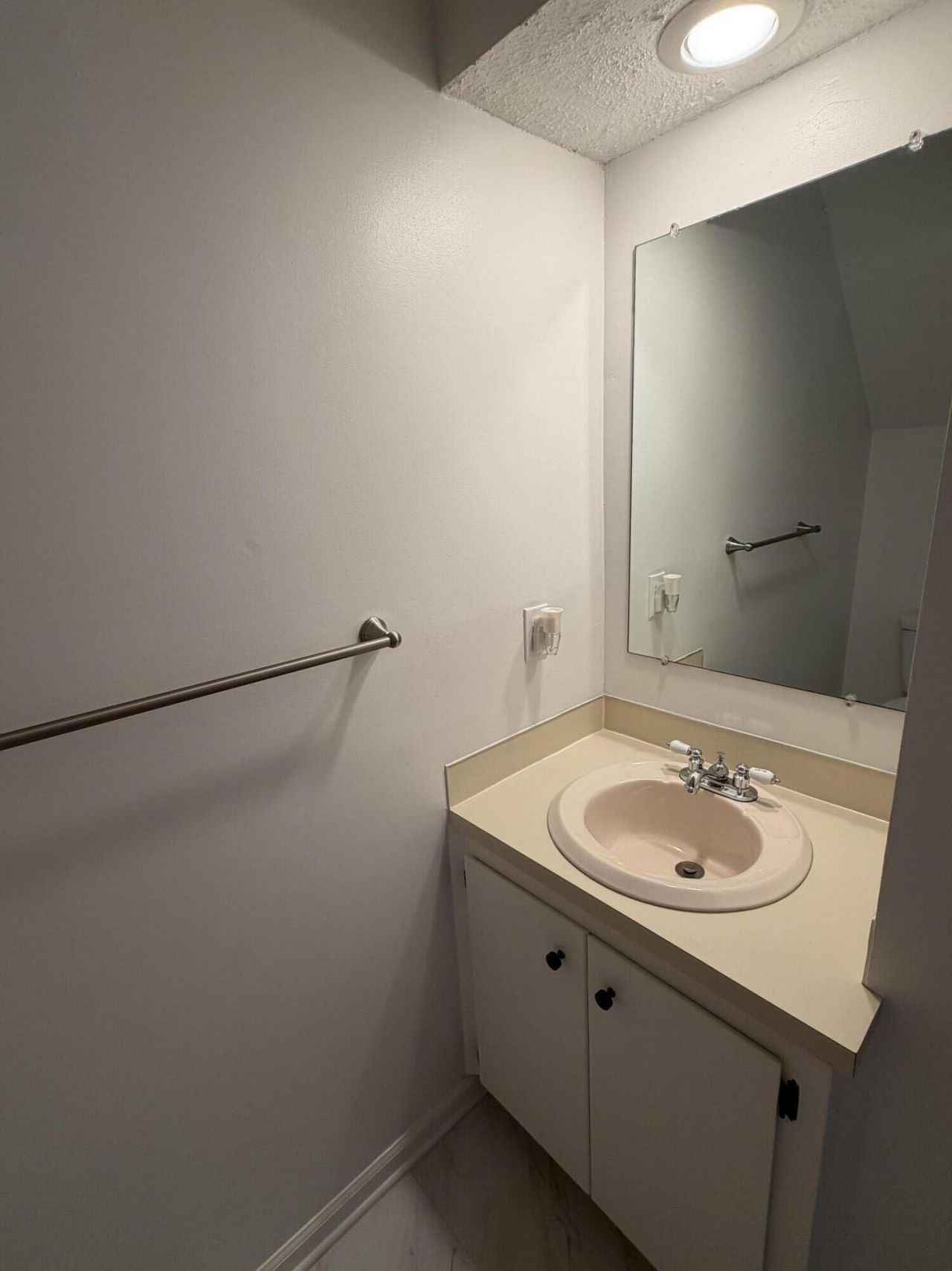 35 Maplecrest Drive Photo 15