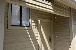 35 Maplecrest Drive photo 4