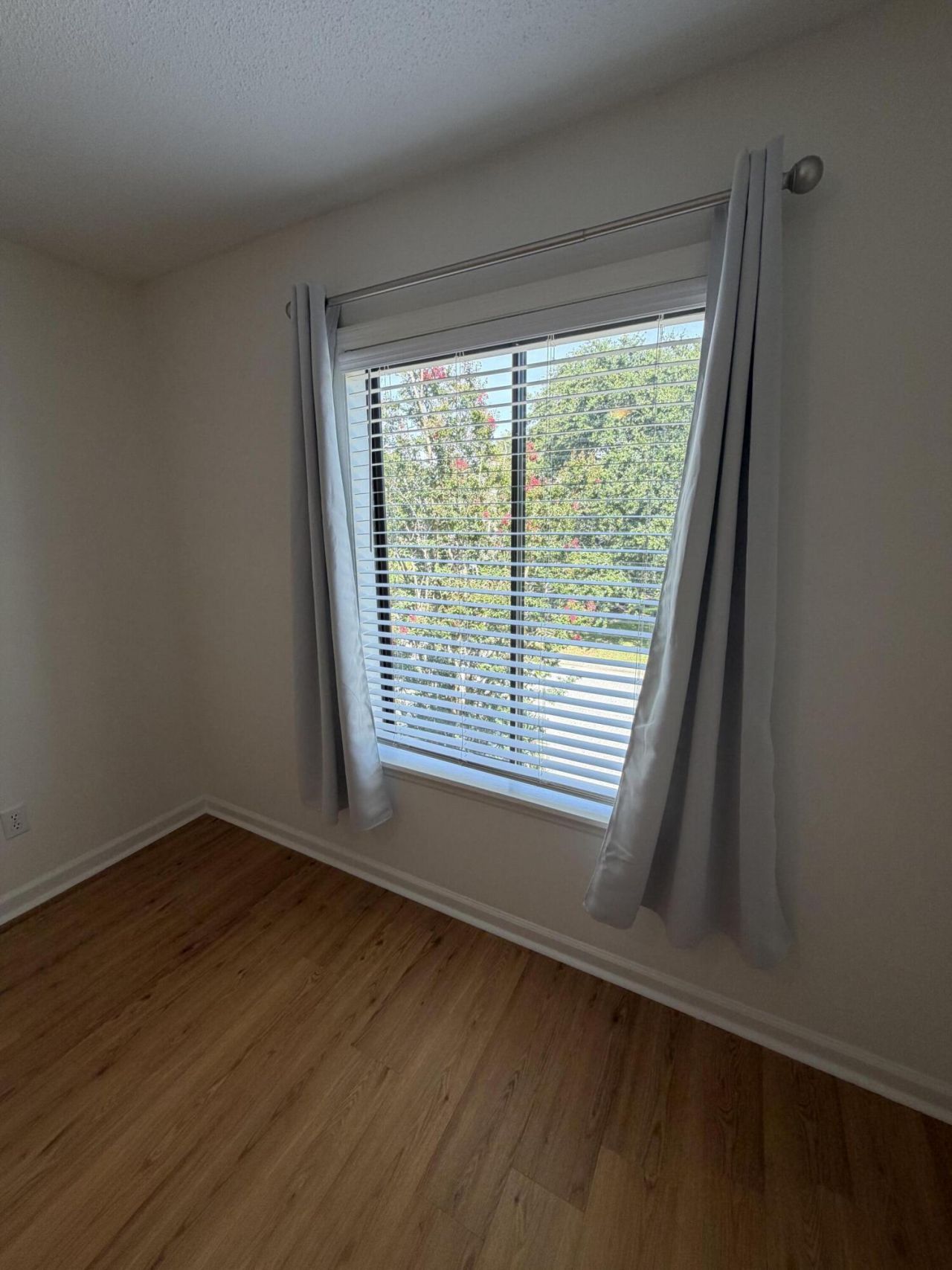 35 Maplecrest Drive Photo 45