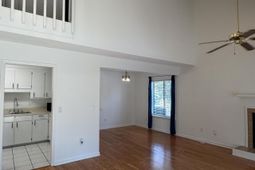 35 Maplecrest Drive photo 4