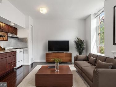 2137 SPRUCE STREET , Unit 4, PHILADELPHIA, PA 19103