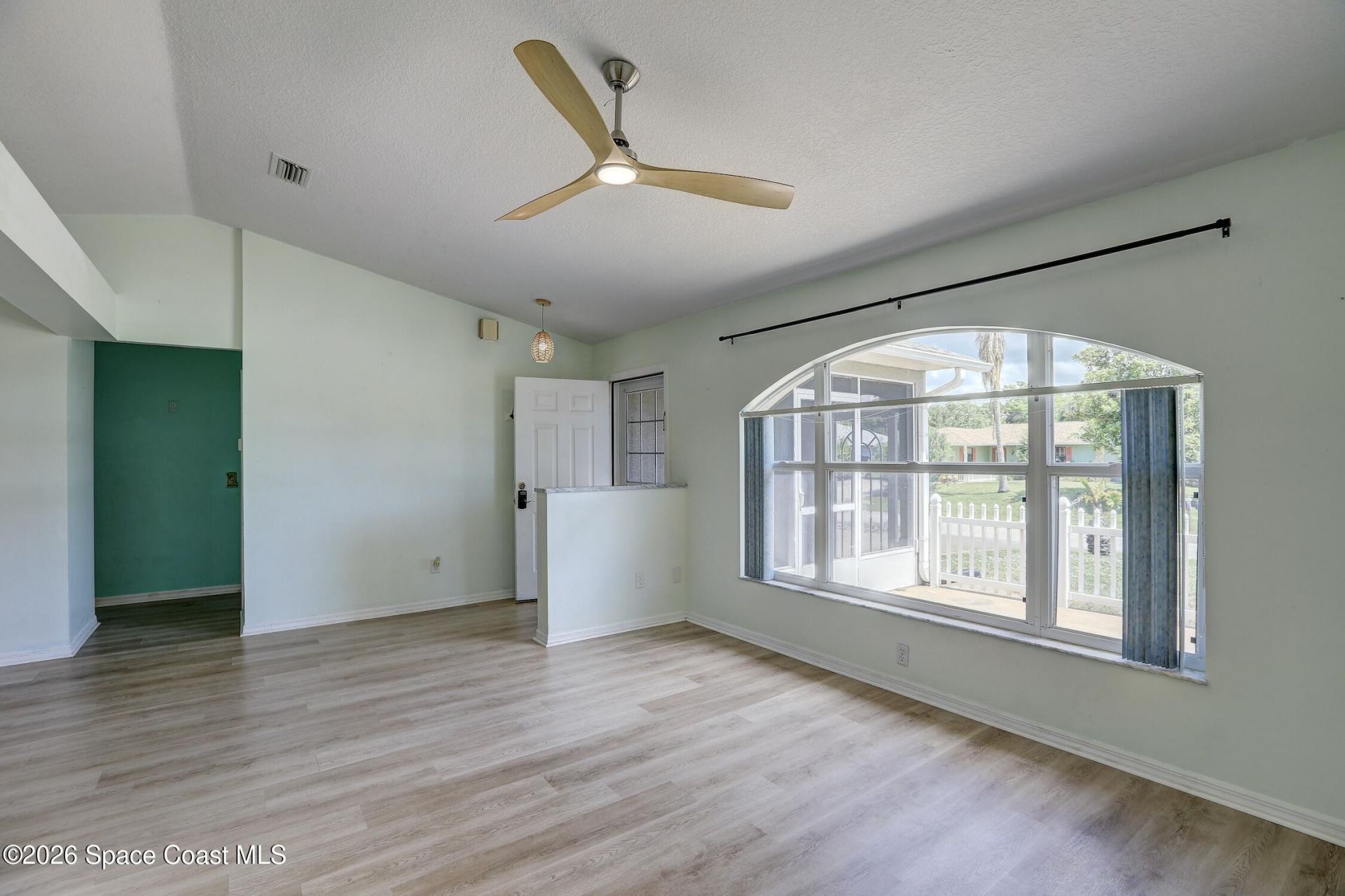 243 Dickens Avenue , Sebastian, FL 32958 Photo