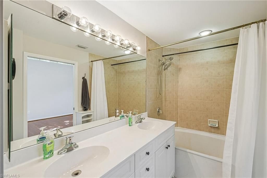 4337 Covey Cir, Unit 9C, Naples, FL 34109 Photo