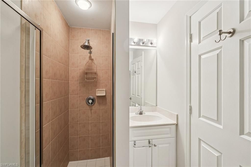 4337 Covey Cir, Unit 9C, Naples, FL 34109 Photo