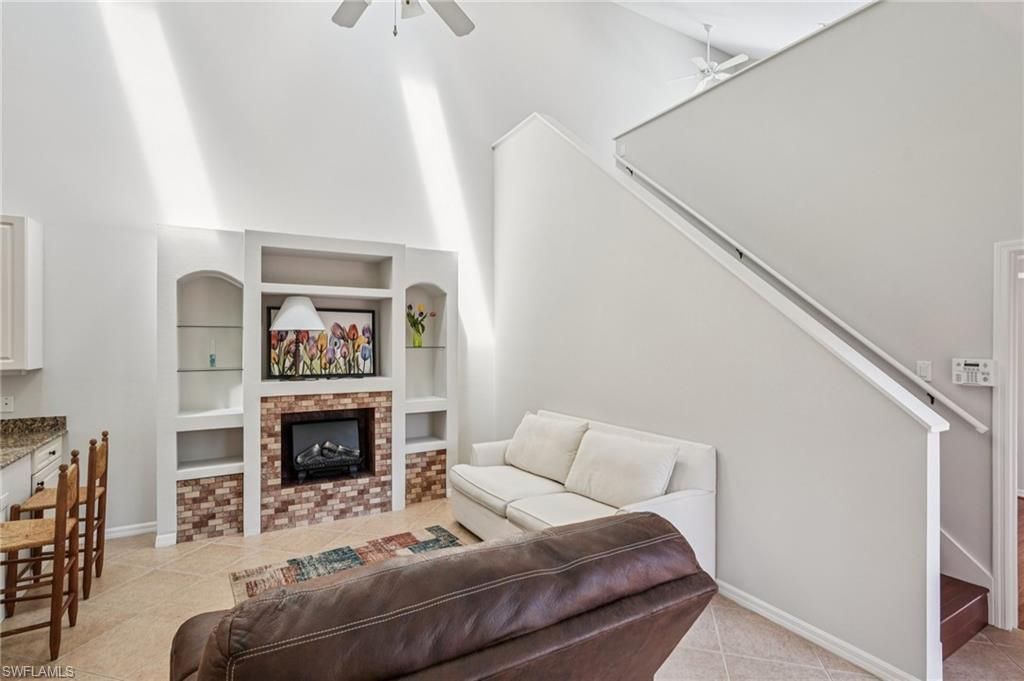4337 Covey Cir, Unit 9C, Naples, FL 34109 Photo