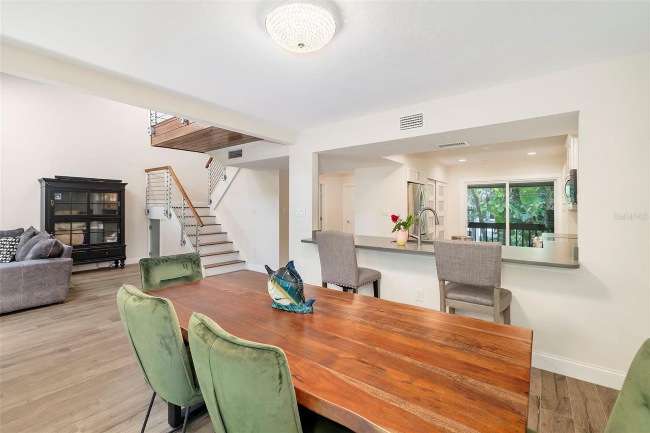 5182 Lancewood Drive, Unit 14, Sarasota, FL 34232 Photo