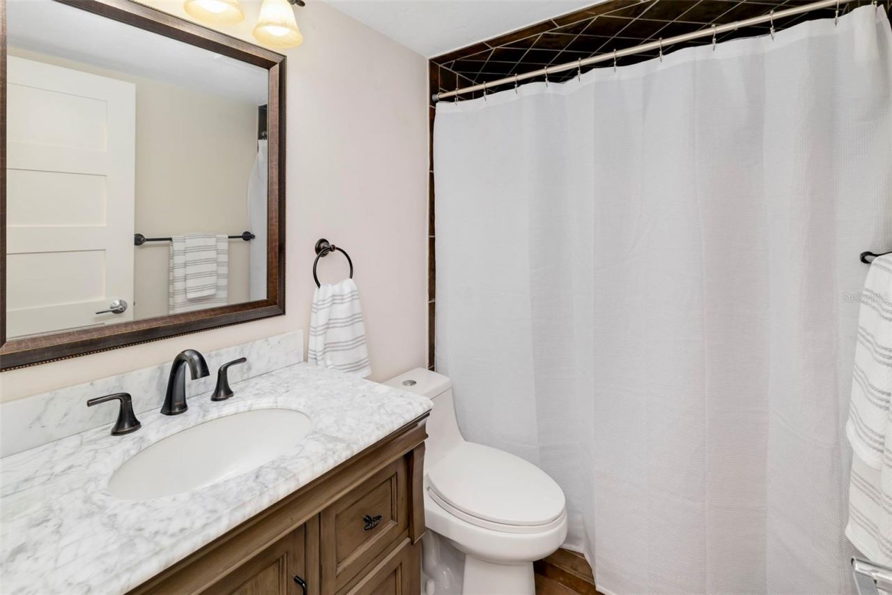 5182 Lancewood Drive, Unit 14, Sarasota, FL 34232 Photo