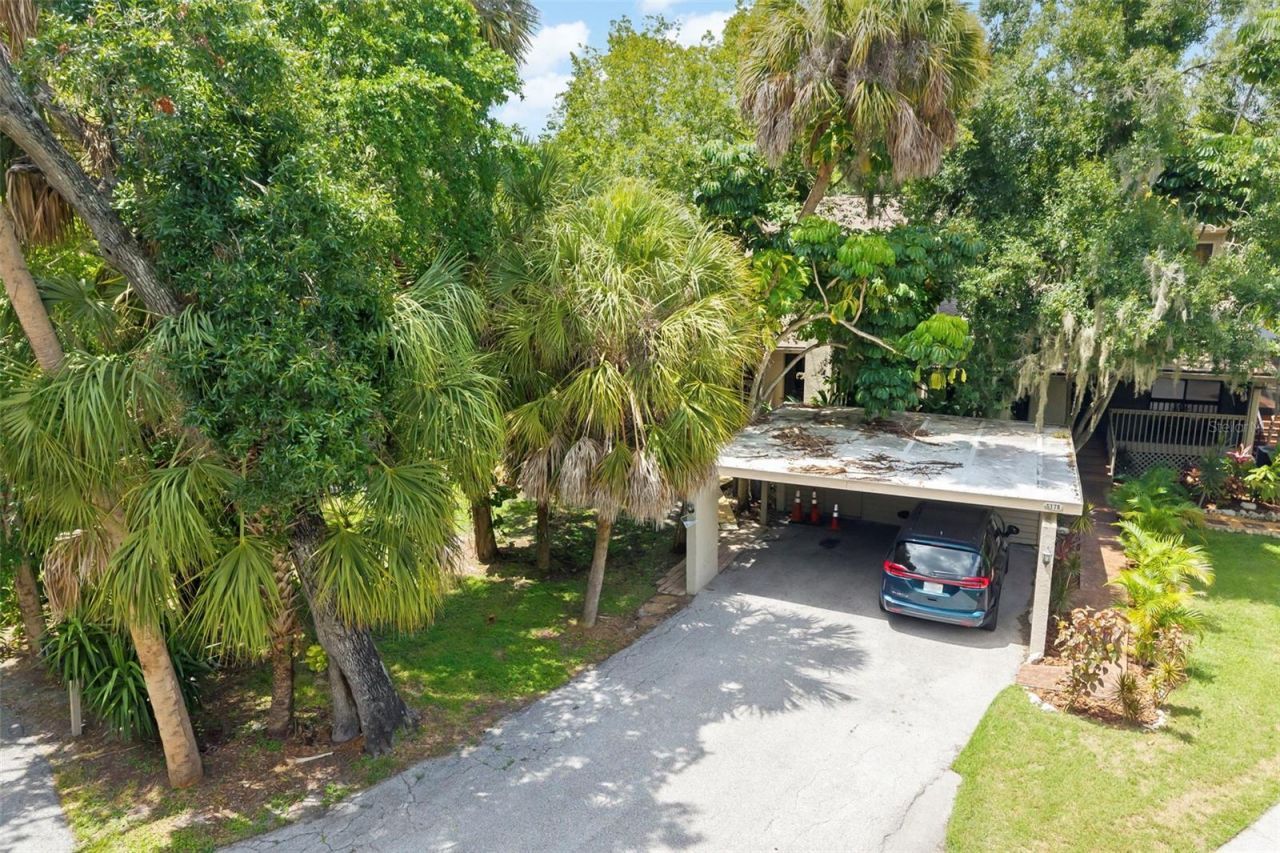 5182 Lancewood Drive, Unit 14, Sarasota, FL 34232 Photo