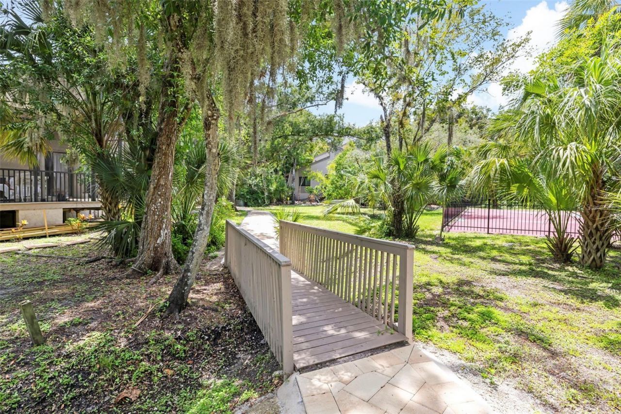 5182 Lancewood Drive, Unit 14, Sarasota, FL 34232 Photo