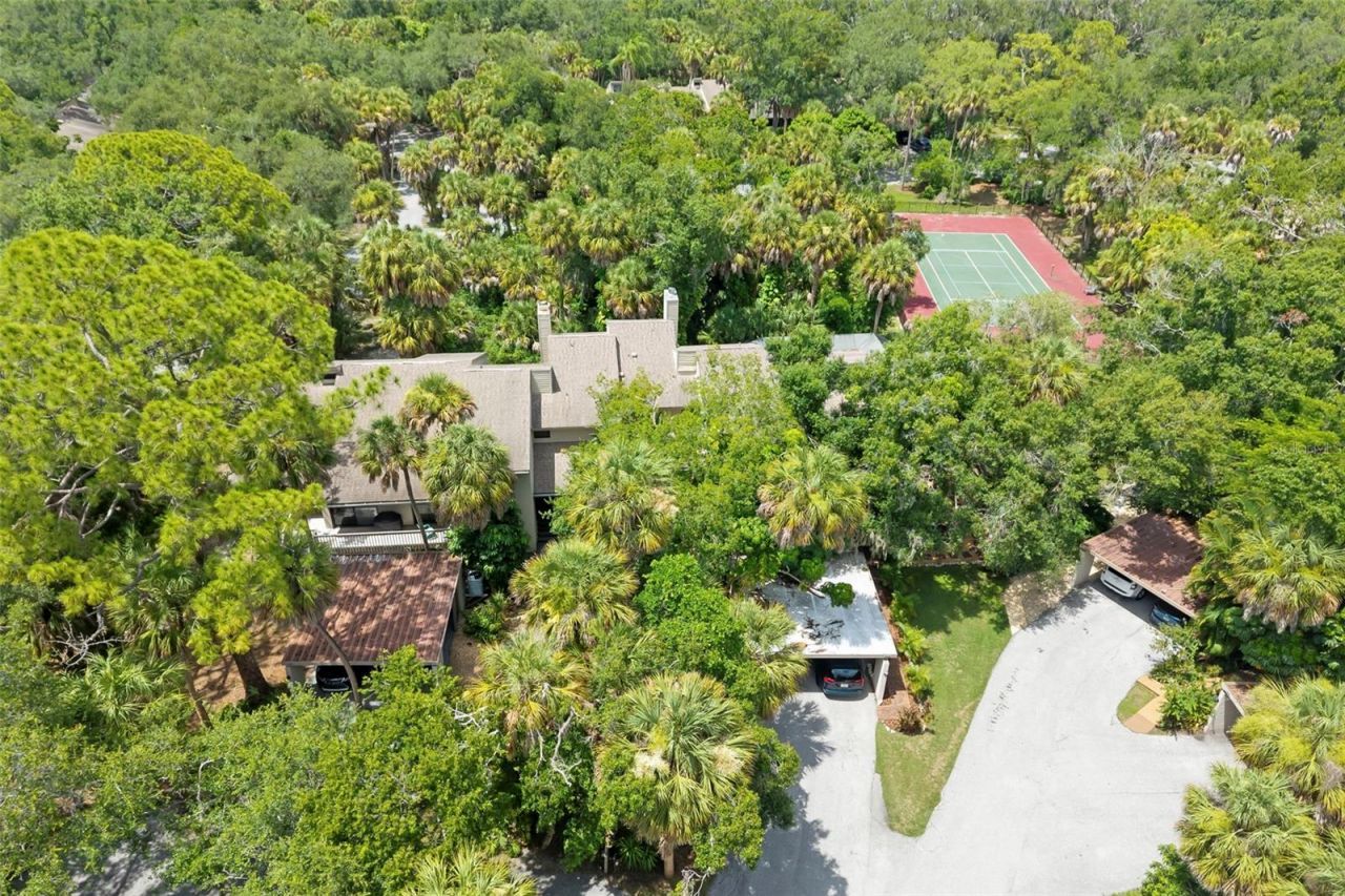 5182 Lancewood Drive, Unit 14, Sarasota, FL 34232 Photo