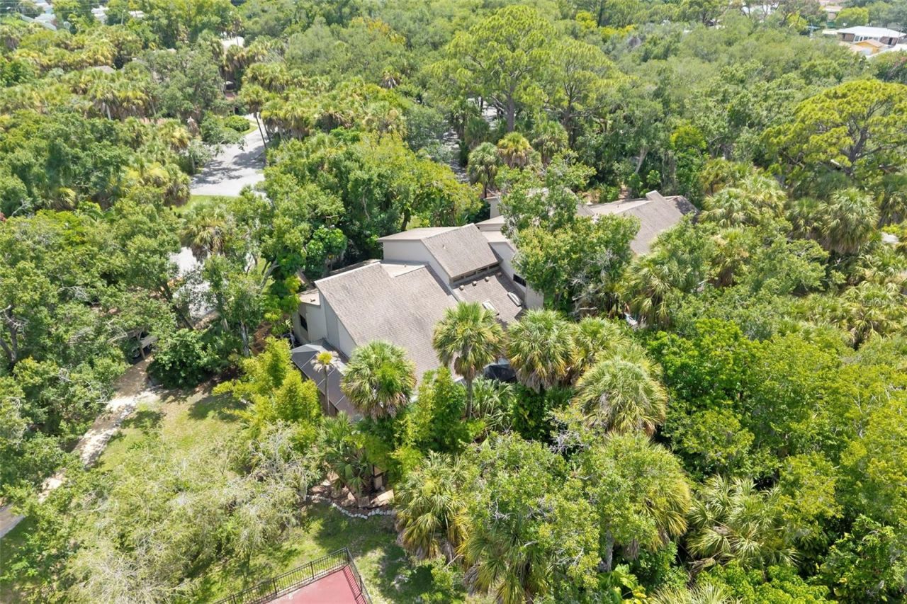 5182 Lancewood Drive, Unit 14, Sarasota, FL 34232 Photo