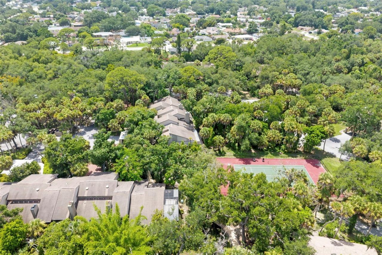 5182 Lancewood Drive, Unit 14, Sarasota, FL 34232 Photo