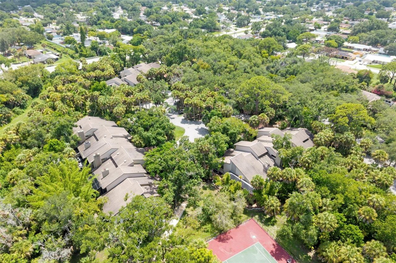 5182 Lancewood Drive, Unit 14, Sarasota, FL 34232 Photo