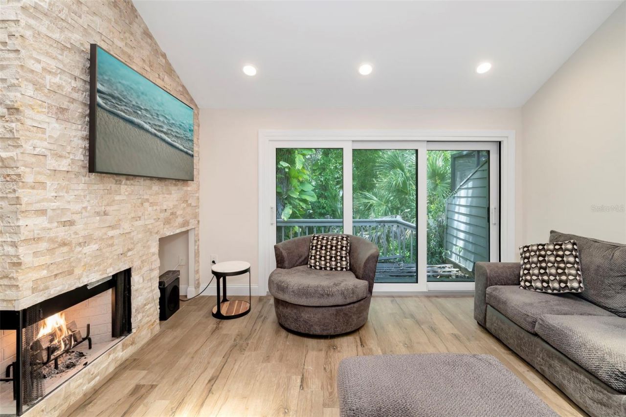 5182 Lancewood Drive, Unit 14, Sarasota, FL 34232 Photo