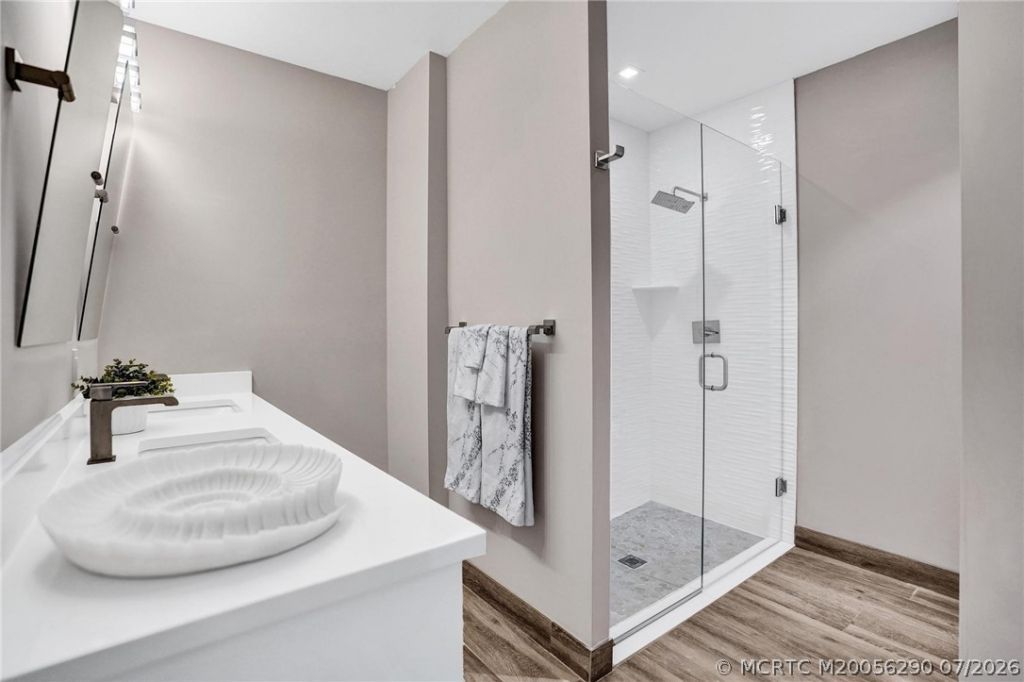 41 Seminole SW Street, Unit 310, Stuart, FL 34994 Photo