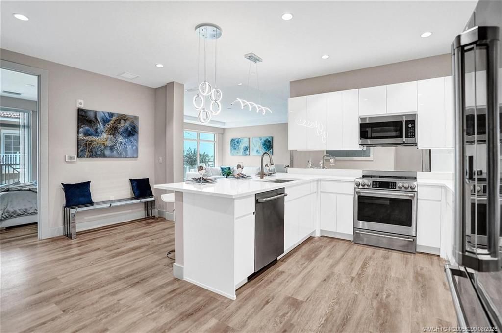 41 Seminole SW Street, Unit 310, Stuart, FL 34994 Photo