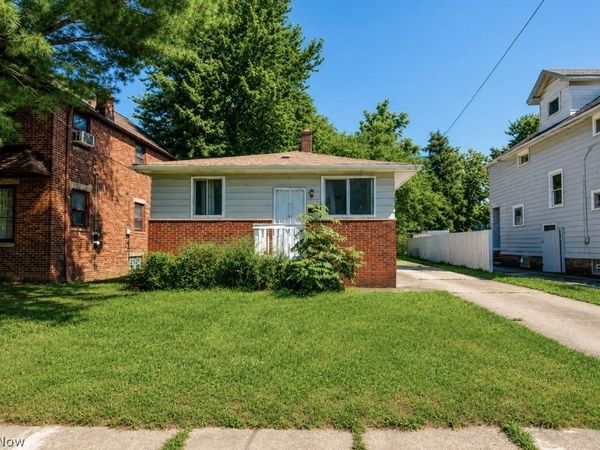 15811 Arcade Avenue , Cleveland, OH 44110