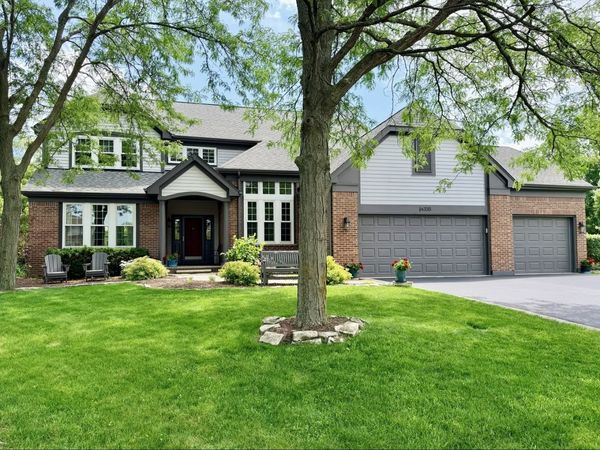 14335 Spring Meadow Court, Libertyville, IL 60048