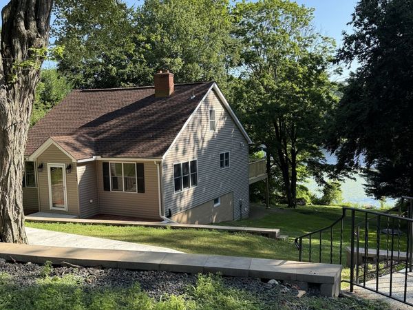 326 Lake Shore, Middlebury, CT 06762