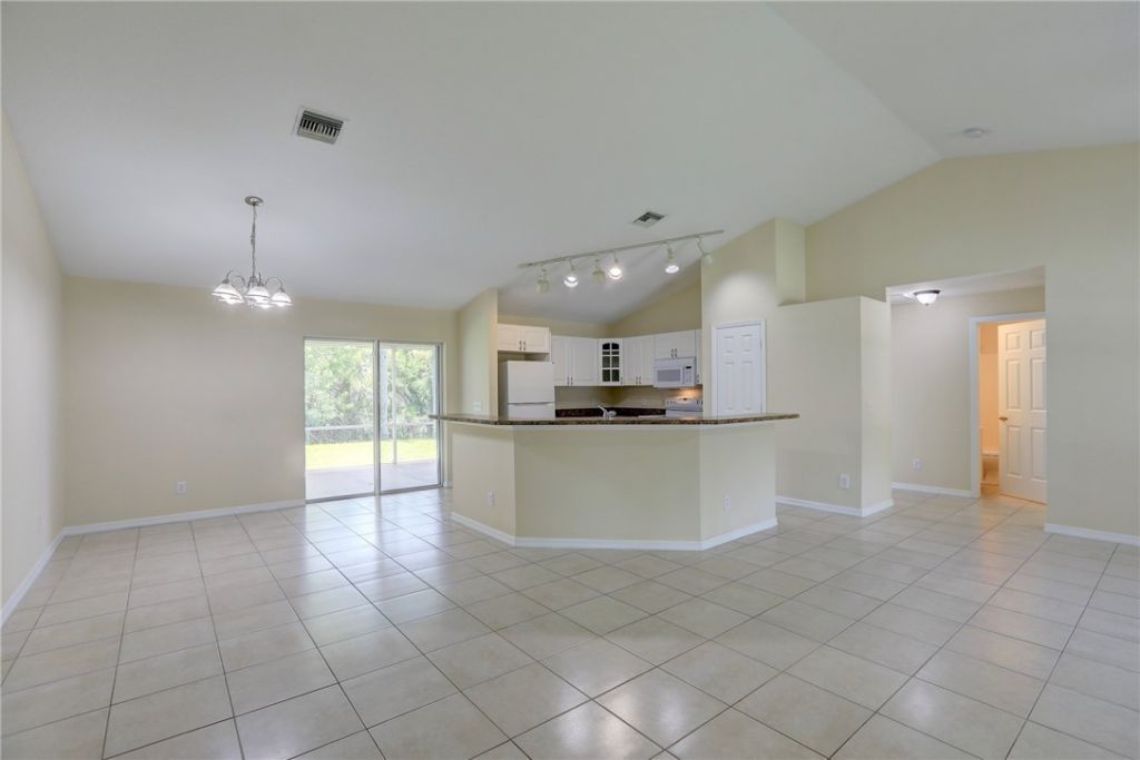 8386 106th Avenue, Vero Beach, FL 32967 Photo
