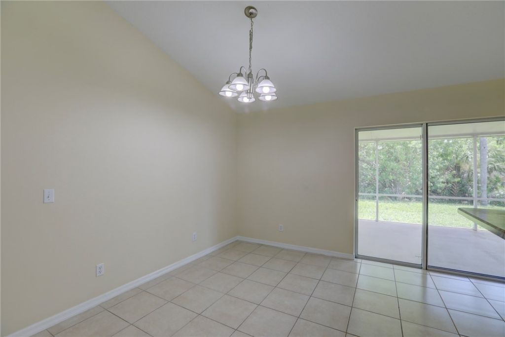 8386 106th Avenue, Vero Beach, FL 32967 Photo