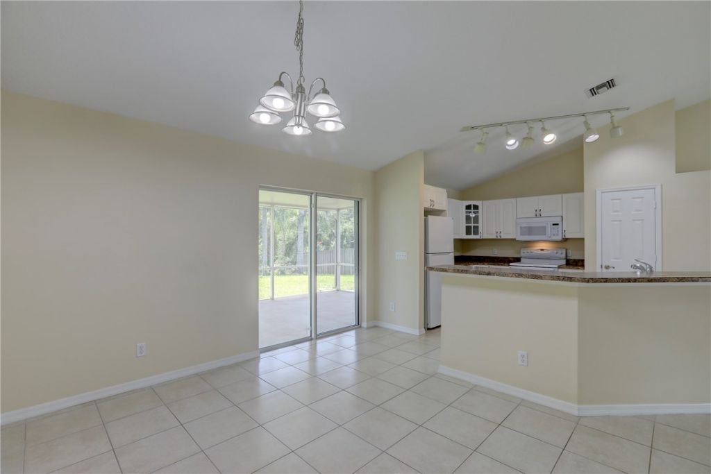 8386 106th Avenue, Vero Beach, FL 32967 Photo
