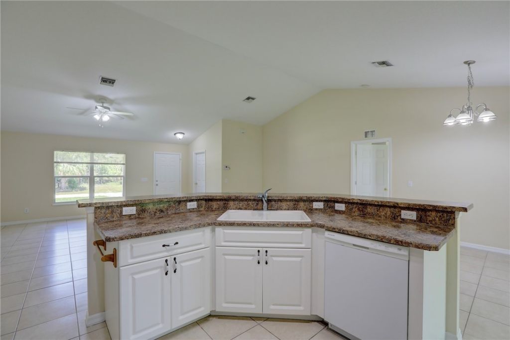 8386 106th Avenue, Vero Beach, FL 32967 Photo