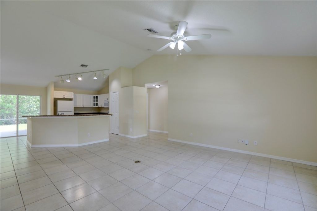 8386 106th Avenue, Vero Beach, FL 32967 Photo