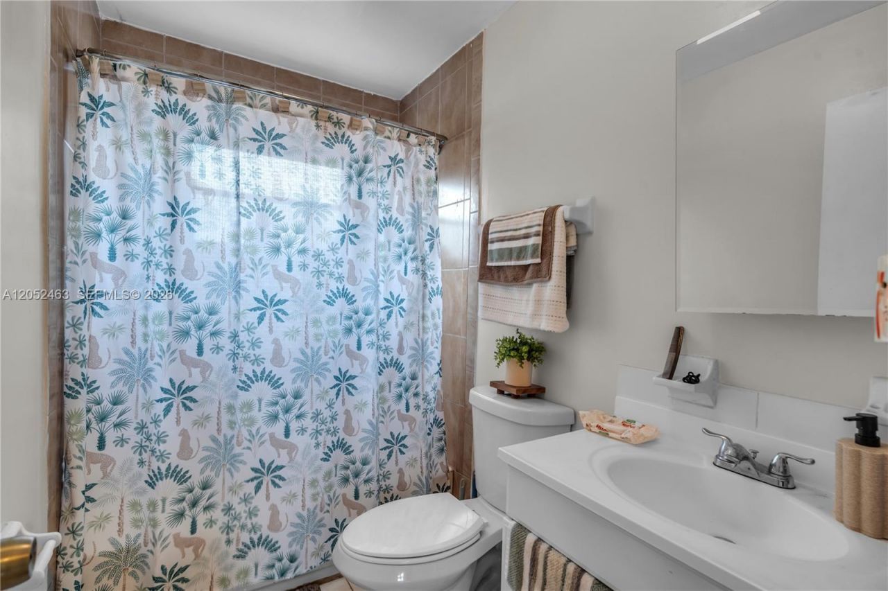 5829 Taylor St , Hollywood, FL 33021 Photo