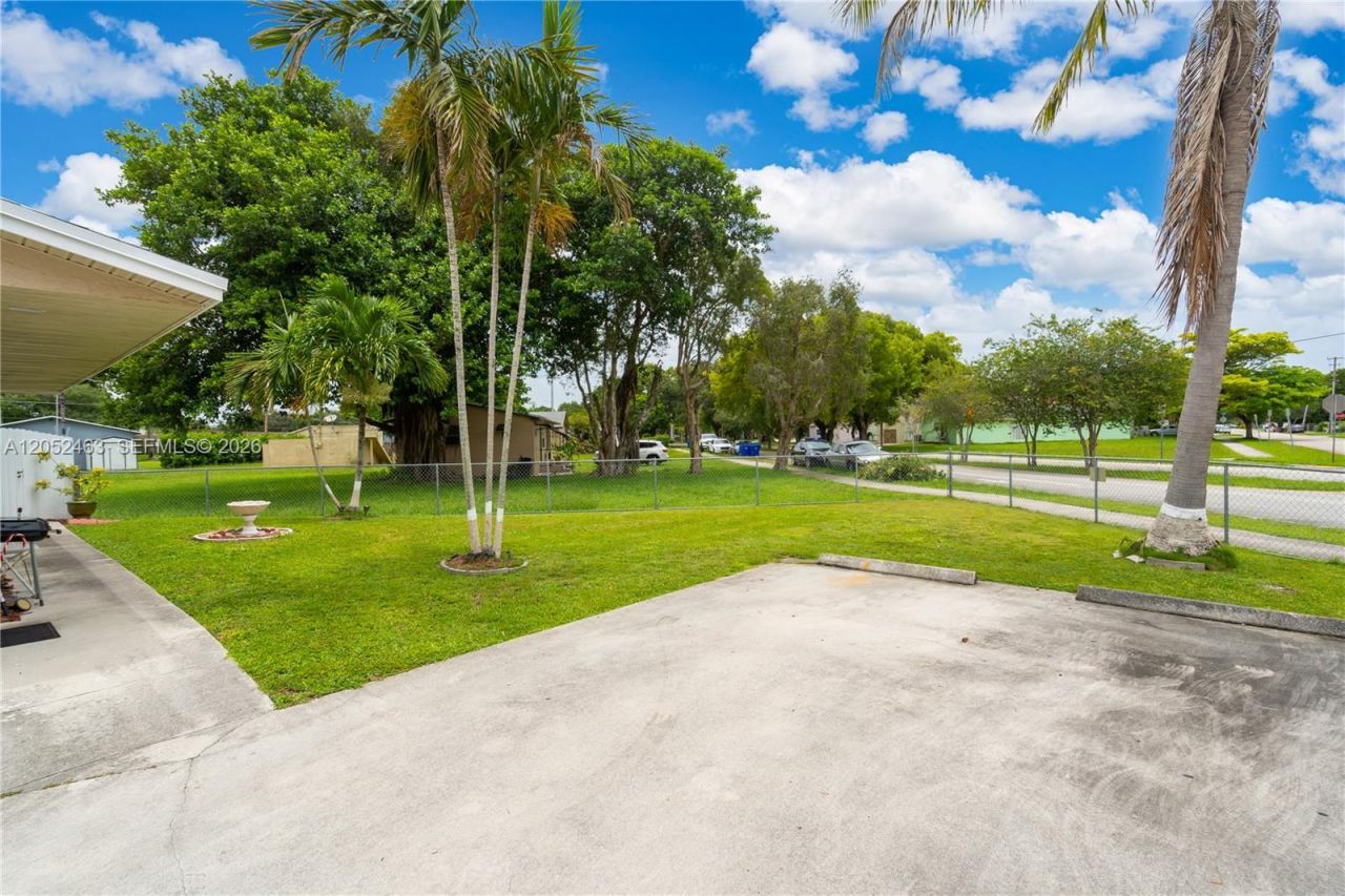 5829 Taylor St , Hollywood, FL 33021 Photo