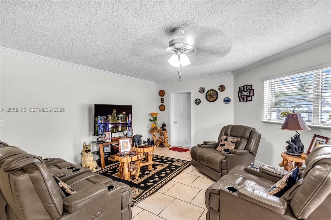 5829 Taylor St , Hollywood, FL 33021 Photo
