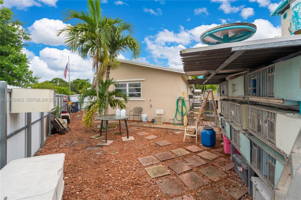 5829 Taylor St , Hollywood, FL 33021 Photo