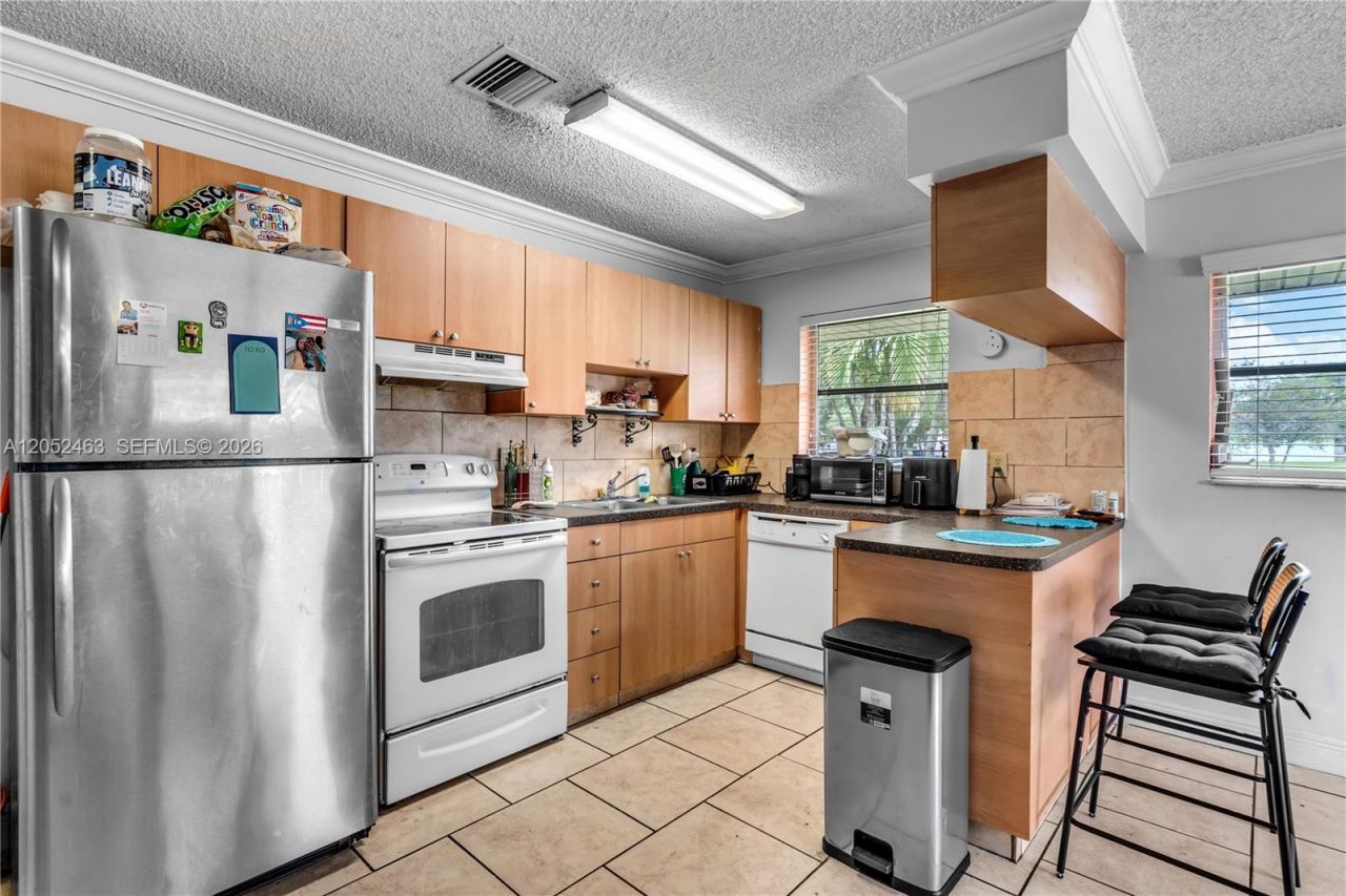 5829 Taylor St , Hollywood, FL 33021 Photo