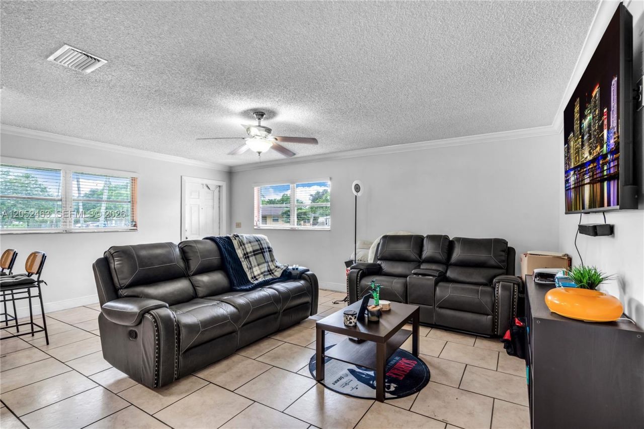 5829 Taylor St , Hollywood, FL 33021 Photo