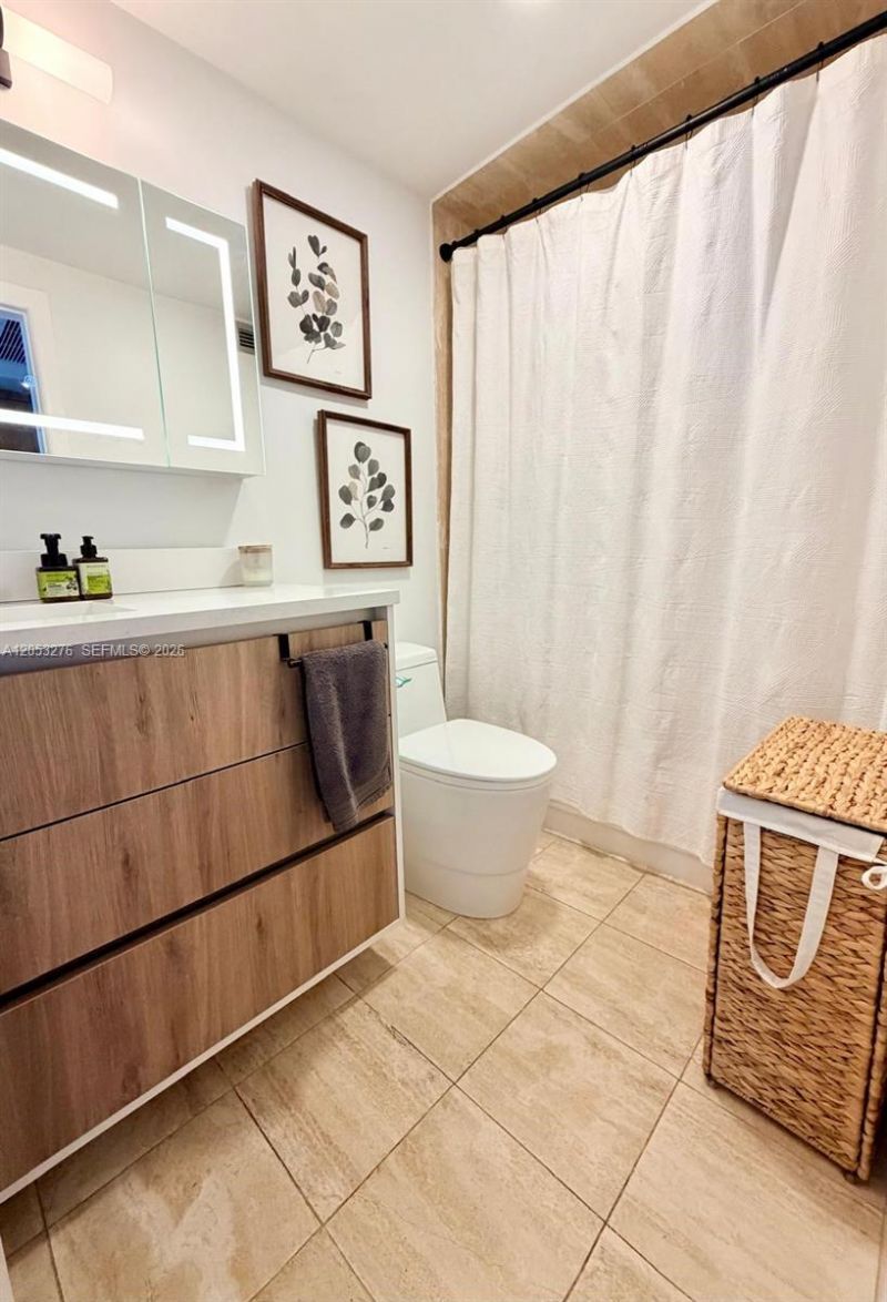 700 Biltmore Way, Unit 308, Coral Gables, FL 33134 Photo