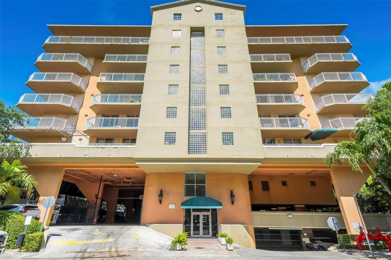 1650 Coral Way, Unit 604, Miami, FL 33145 Photo