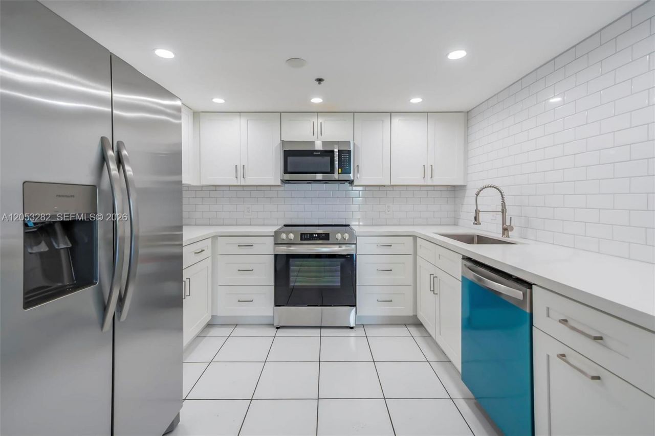 1650 Coral Way, Unit 604, Miami, FL 33145 Photo