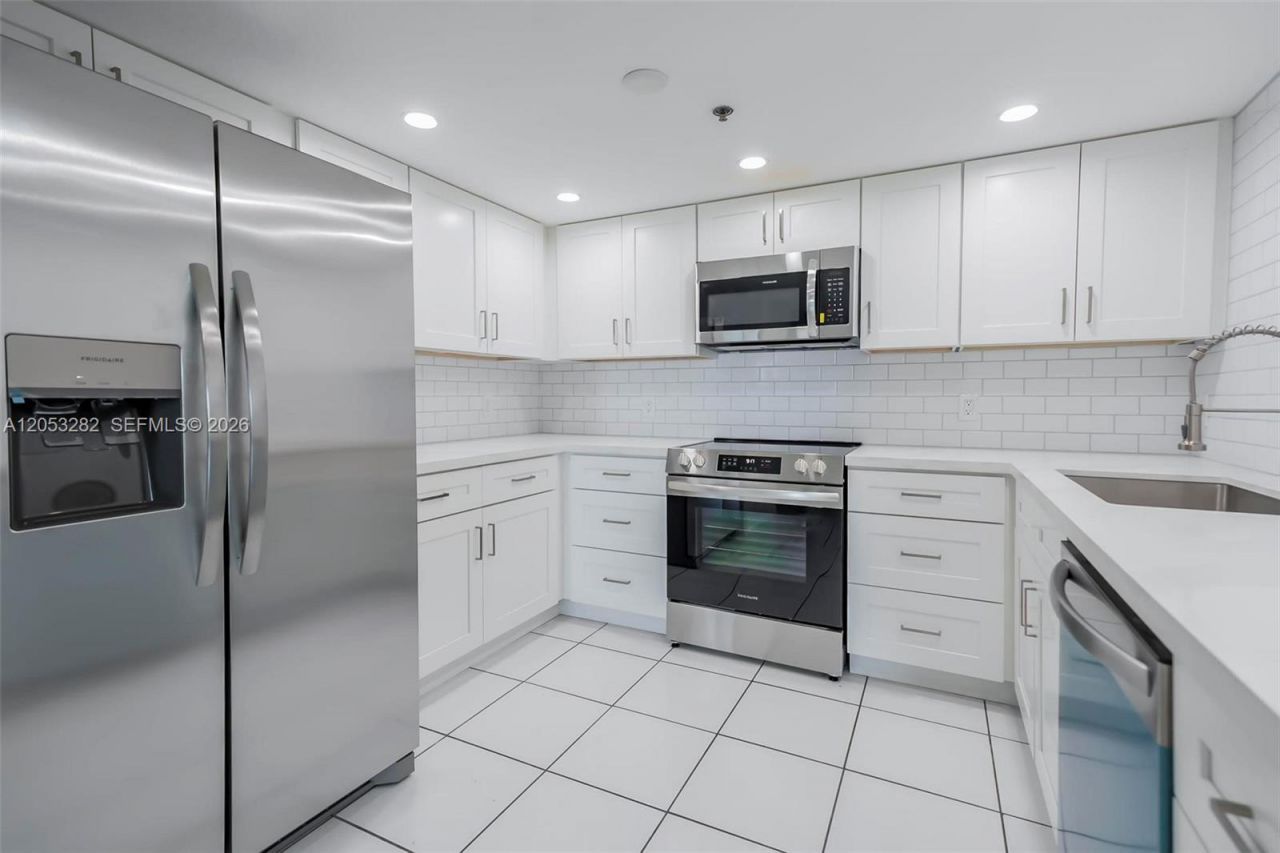 1650 Coral Way, Unit 604, Miami, FL 33145 Photo