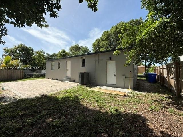 1121 NW 56th St , Miami, FL 33127 Photo