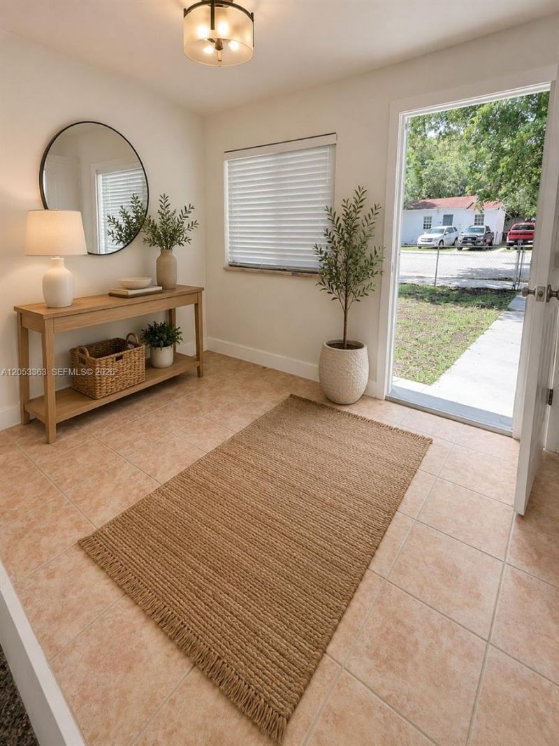 1121 NW 56th St , Miami, FL 33127 Photo