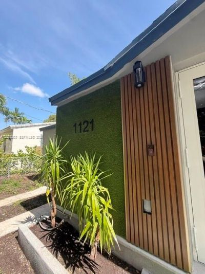 1121 NW 56th St , Miami, FL 33127 Photo