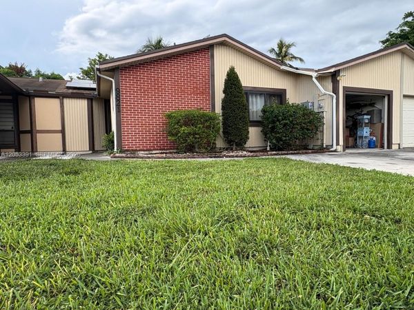9821 W Elm Ln , Unit 9821, Miramar, FL 33025