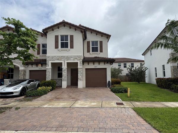 12845 NW 24th Ave , Miami, FL 33167