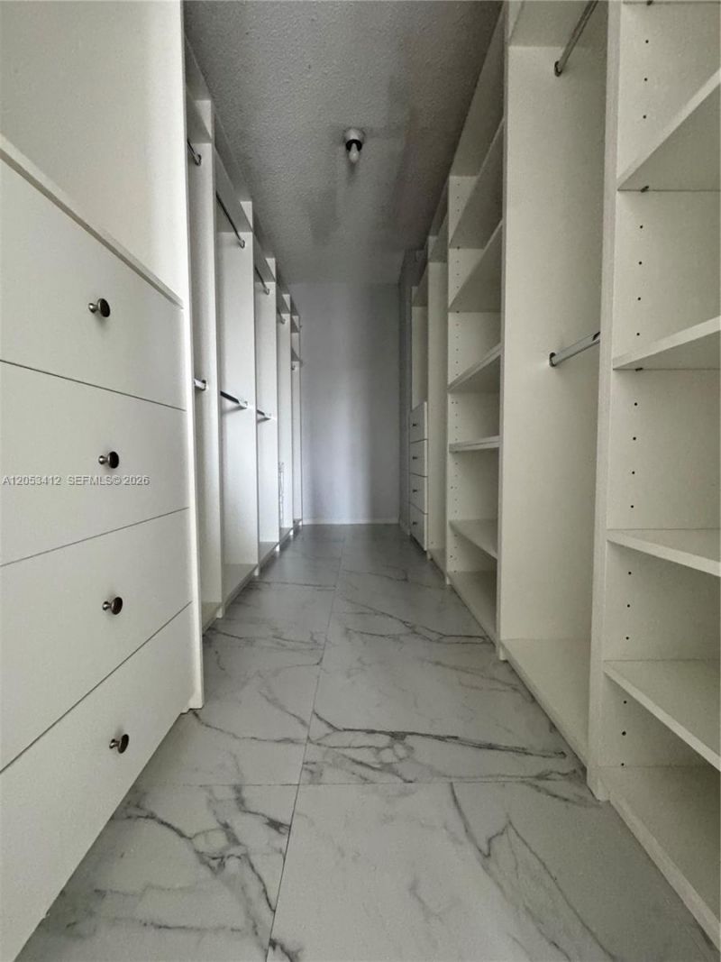 6930 Miami Gardens Dr , Unit 1-515, Hialeah, FL 33015 Photo