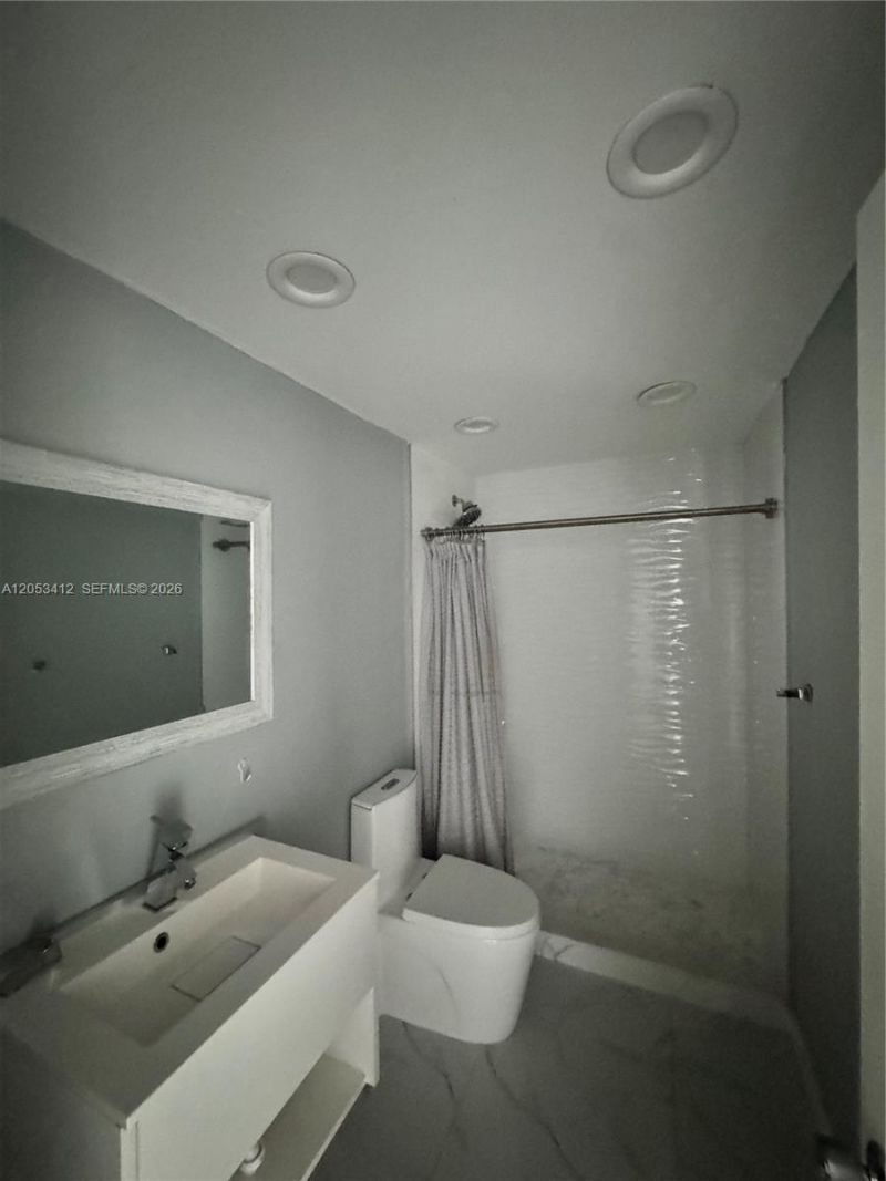 6930 Miami Gardens Dr , Unit 1-515, Hialeah, FL 33015 Photo