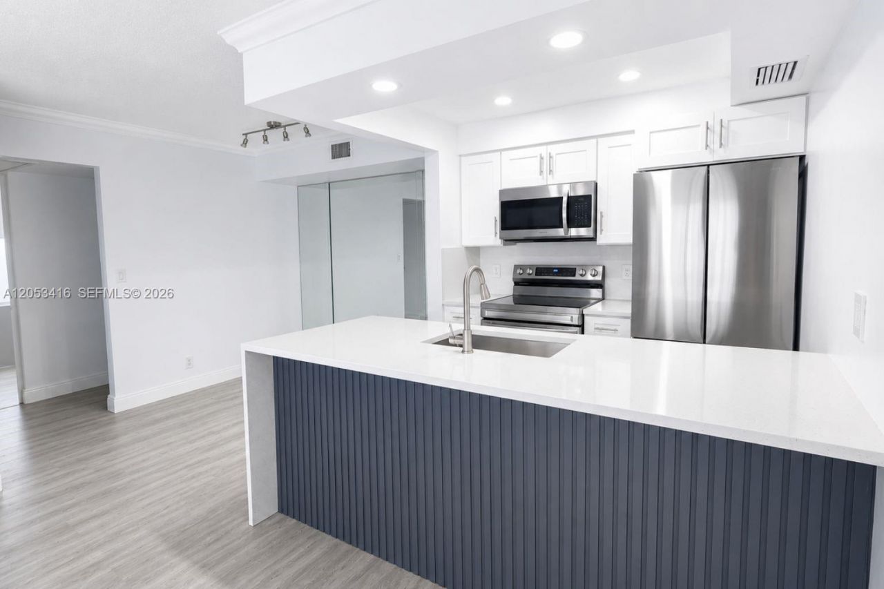 7161 Golf Colony Ct , Unit 103, Lake Worth, FL 33467 Photo