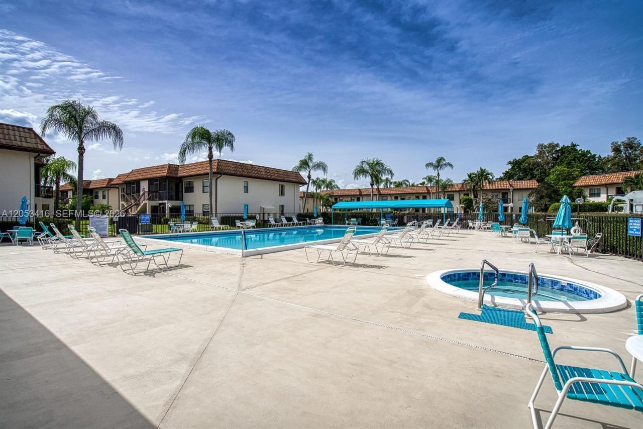 7161 Golf Colony Ct , Unit 103, Lake Worth, FL 33467 Photo