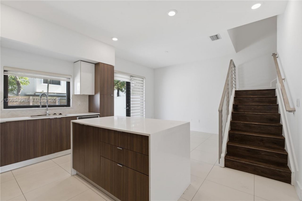 11756 SW 106th Ter , Unit ., Miami, FL 33186 Photo