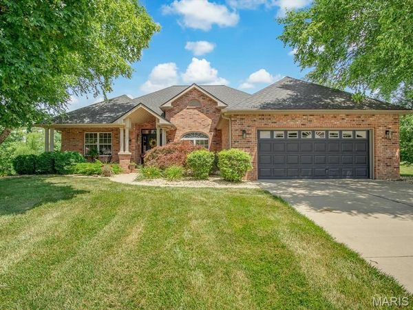 1534 Chesterfield Court , Swansea, IL 62226